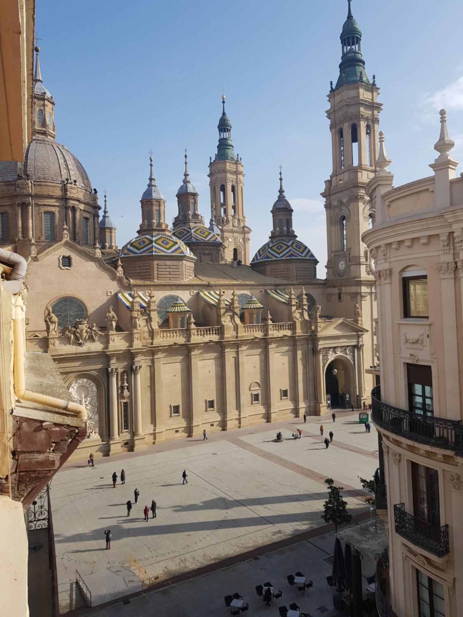 Апартаменти El Balcon De Pilar Сарагоса Номер фото